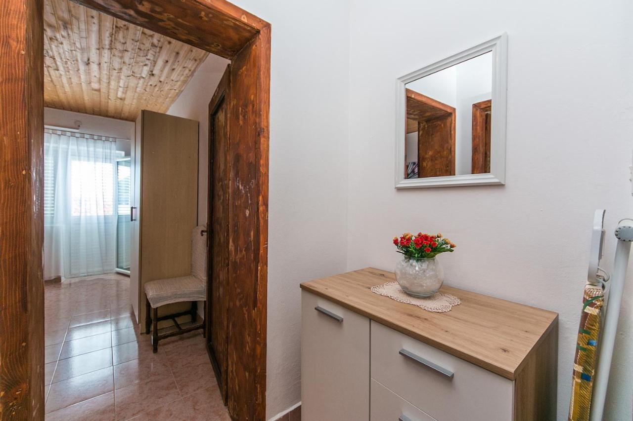 Apartments By The Sea Podaca, Makarska - 13974 מראה חיצוני תמונה